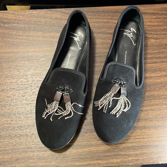 Authentic! Giuseppe Zanotti Black Suede Slip-on w/ Silver Tassels NWOT sz 8.5 - Picture 10 of 11